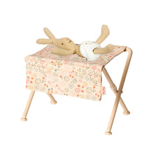 Afbeelding in Gallery-weergave laden, Maileg verzorgingstafel Micro Flowers 11-9112-00