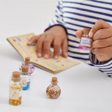 Afbeelding in Gallery-weergave laden, Janod Atelier – Magic school Mijn toverdrankjes - J09142