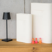 Afbeelding in Gallery-weergave laden, Grimm's houten neon vriendjes pink roze - 15060