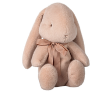 Afbeelding in Gallery-weergave laden, Maileg Bunny plush, Medium - Light powder 16-4993-01