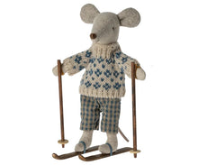 Afbeelding in Gallery-weergave laden, Maileg winter muis vader met skiset 17-3307-00