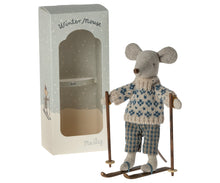 Afbeelding in Gallery-weergave laden, Maileg winter muis vader met skiset 17-3307-00