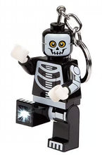 Afbeelding in Gallery-weergave laden, Lego sleutelhanger met licht - Skelet jongen Halloween