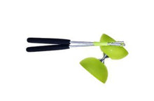 Afbeelding in Gallery-weergave laden, Acrobat rubber diabolo met aluminium handsticks - Lichtgroen / Lime
