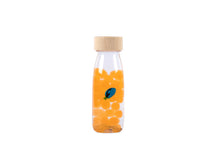 Afbeelding in Gallery-weergave laden, Petit Boum – Sensorische fles - geluidfles Picasso Doktersvis