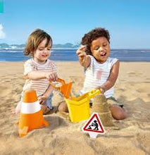 Afbeelding in Gallery-weergave laden, Hape Toys Construction Sand Toy Set - E4097