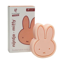 Afbeelding in Gallery-weergave laden, Atelier Piere Junior - Nijntje all in one soap - zeepje Powder