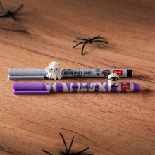 Afbeelding in Gallery-weergave laden, Legami Halloween - Set of 2 Gel Pens with Decorative Animal Charm - Lovely Friends - Spooky Party