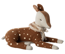 Afbeelding in Gallery-weergave laden, Maileg Cosy Bambi Off white 16-4902-00