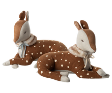Afbeelding in Gallery-weergave laden, Maileg Cosy Bambi Off white 16-4902-00
