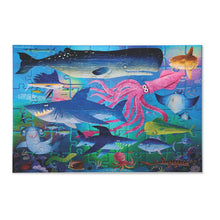 Afbeelding in Gallery-weergave laden, Crocodile Creek Holographic Foil puzzel 4+ 60 stukjes - Glinsterende haaien