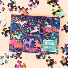 Afbeelding in Gallery-weergave laden, Crocodile Creek Holographic Foil puzzel 5+ 100 stukjes - Eenhoorn melkweg