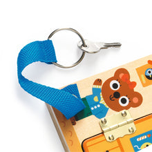 Afbeelding in Gallery-weergave laden, Djeco houten grendelpuzzel motoriekbord Cabanalock - DJ01659