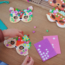 Afbeelding in Gallery-weergave laden, Djeco Do it yourself - knutselset maskers maken Bosdieren - DJ07936