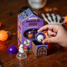 Afbeelding in Gallery-weergave laden, Legami Halloween - Mini Eraser Dispenser - Mansion of Errors