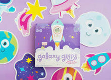 Afbeelding in Gallery-weergave laden, Glopals badstickers - Galaxy Grips