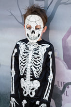 Afbeelding in Gallery-weergave laden, Great Pretenders Glow In The Dark Skelet, shirt - broek - masker, maat 5-6 jaar