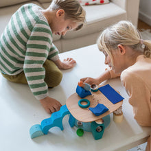 Afbeelding in Gallery-weergave laden, Grimm's houten speelset - Small World Play by the water - 07601