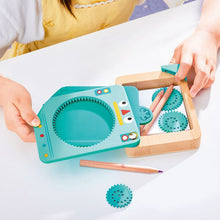 Afbeelding in Gallery-weergave laden, Hape Toys - Spin 'n' Draw - E2023