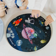 Afbeelding in Gallery-weergave laden, Jellystone Designs speelmat voor Play Tray - Galaxy ruimte