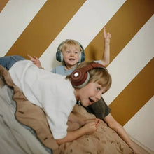 Afbeelding in Gallery-weergave laden, Aske Schillemans 🩷Kidywolf K-Ears bluetooth headset - Redwood