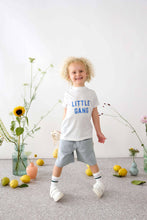 Afbeelding in Gallery-weergave laden, Lässig T-shirt Jersey GOTS Little Gang milky - maat 110/116, 4-6 jaar