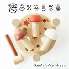 Afbeelding in Gallery-weergave laden, Le Toy Van Woodland mushrooms hamerbankje
