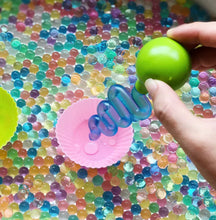 Afbeelding in Gallery-weergave laden, Learning Resources fijne motoriek Twisty Dropper - per stuk