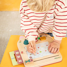 Afbeelding in Gallery-weergave laden, Lilliputiens Jeanne de Kat Houten Magische Leisteen - 83650