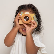 Afbeelding in Gallery-weergave laden, Little Dutch houten camera - LD7102