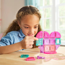 Afbeelding in Gallery-weergave laden, MAGNA - TILES® microMAGS Heart to Heart 26 Piece Travel Set