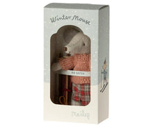 Afbeelding in Gallery-weergave laden, Maileg Winter ski muis grote zus met skiset 17-3211-00