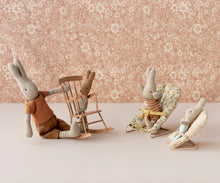 Afbeelding in Gallery-weergave laden, Maileg Rabbit My konijn - Blauw geruit 16-4000-02