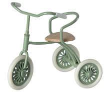 Afbeelding in Gallery-weergave laden, Maileg metalen driewieler met abri voor muizen groen 11-4105-01