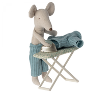 Afbeelding in Gallery-weergave laden, Maileg strijkijzer en strijkplank muis 11-3116-00