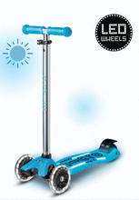 Afbeelding in Gallery-weergave laden, Micro Step Maxi Deluxe Glow LED Plus - 3-wiel kinderstep - Crystal Blauw