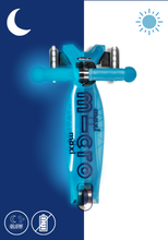 Afbeelding in Gallery-weergave laden, Micro Step Maxi Deluxe Glow LED Plus - 3-wiel kinderstep - Crystal Blauw