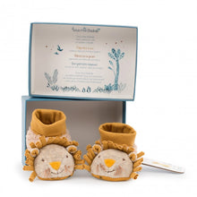 Afbeelding in Gallery-weergave laden, Moulin Roty Leeuw slofjes Sous mon baobab