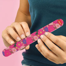 Afbeelding in Gallery-weergave laden, Legami Cutie Beauty - Set van 3 nagelvijlen met bloemenmotief - Nails Before Males