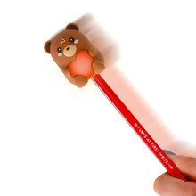 Afbeelding in Gallery-weergave laden, Legami Valentijn - Light-up puntenslijper met opvangbankje Teddy Bear - Sharpening is Magic