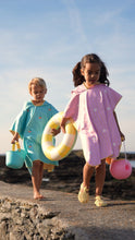 Afbeelding in Gallery-weergave laden, Quut Beach Poncho - Banana Blue boats