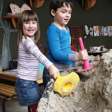 Afbeelding in Gallery-weergave laden, Quut Triplet Mellow Yellow - Banana geel - 3 in 1 schep, harkje, zeef