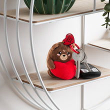 Afbeelding in Gallery-weergave laden, Legami Valentijn - Teddy Bear pluche sleutelhanger - Tiny Super Soft!