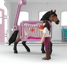Afbeelding in Gallery-weergave laden, Schleich Horse Club - Paardenkliniek Helende hoeven - 42787