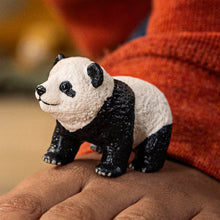 Afbeelding in Gallery-weergave laden, Schleich Wild Life Reuzenpanda jong - 14886