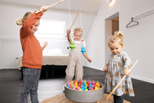 Afbeelding in Gallery-weergave laden, Scratch set Van 6 Kermiseendjes + 2 houten hengels - Regenboog