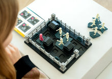 Afbeelding in Gallery-weergave laden, Smart Games spel 10+ Graveyard Shift - SG 108