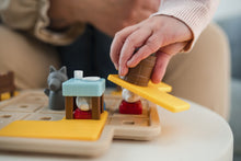 Afbeelding in Gallery-weergave laden, SmartGames spel De Wolf en de Zeven Geitjes - SG 027 NL