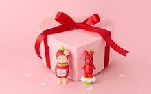 Afbeelding in Gallery-weergave laden, Sonny Angel - Strawberry Love Series - Valentine 2026 Limited Edition