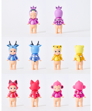 Afbeelding in Gallery-weergave laden, Sonny Angel x shu uemura Makeup Angel serie - Blind box 1 stuk